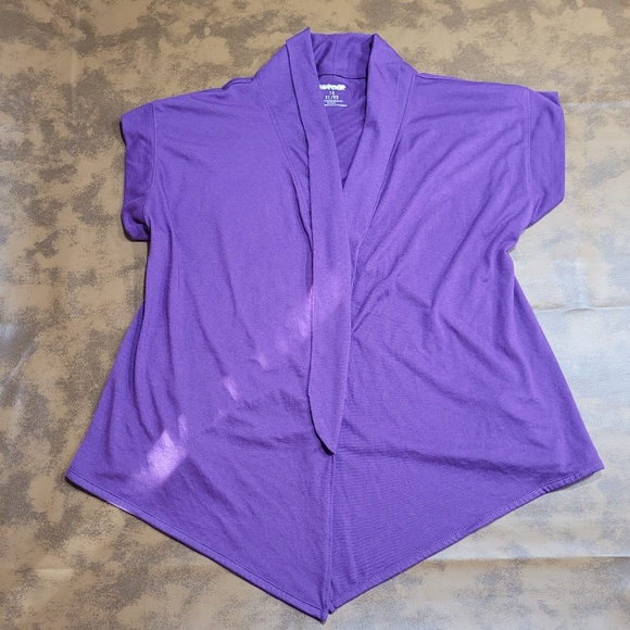 Uproar Cardigan - Picture 1 of 6